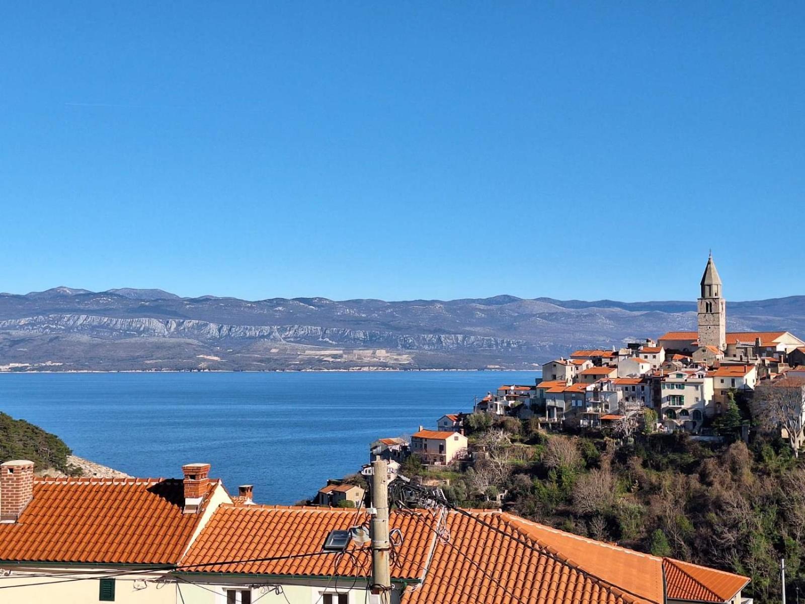 Apartmani Marin1 Vrbnik Kültér fotó
